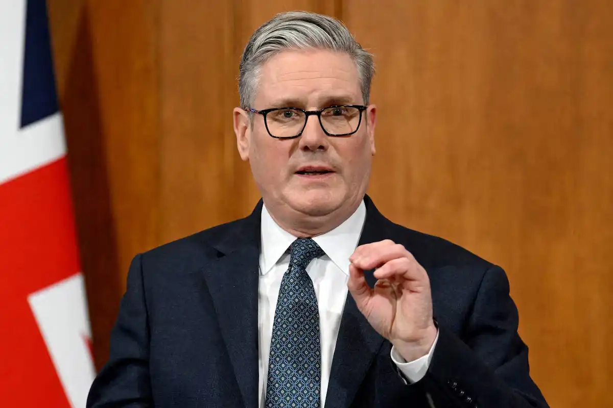 مشرقِ وسطیٰ کی جنگ میں براہِ راست شامل نہیں ہوں گے، برطانوی وزیرِ اعظم