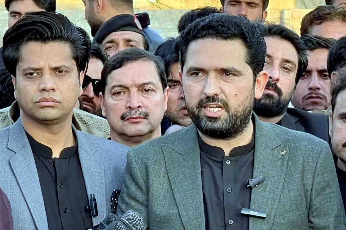 رہائی فورس بنانے پر وزیراعلیٰ خیبر پختونخوا کیخلاف درخواست پر ثبوت طلب