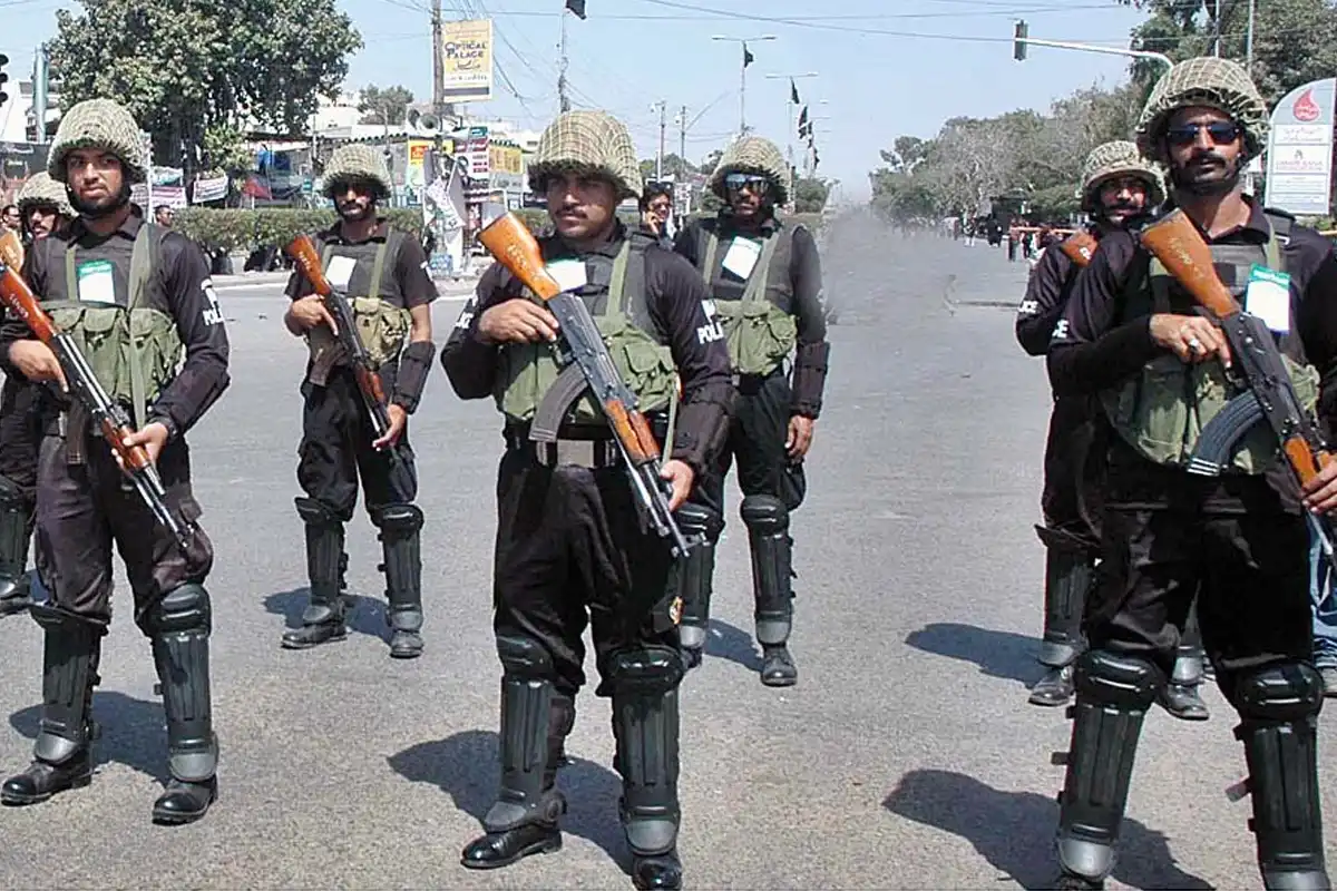 سرحدی کشیدگی کے پیش نظر ملک بھر میں ہائی الرٹ، حساس تنصیبات کی سکیورٹی سخت