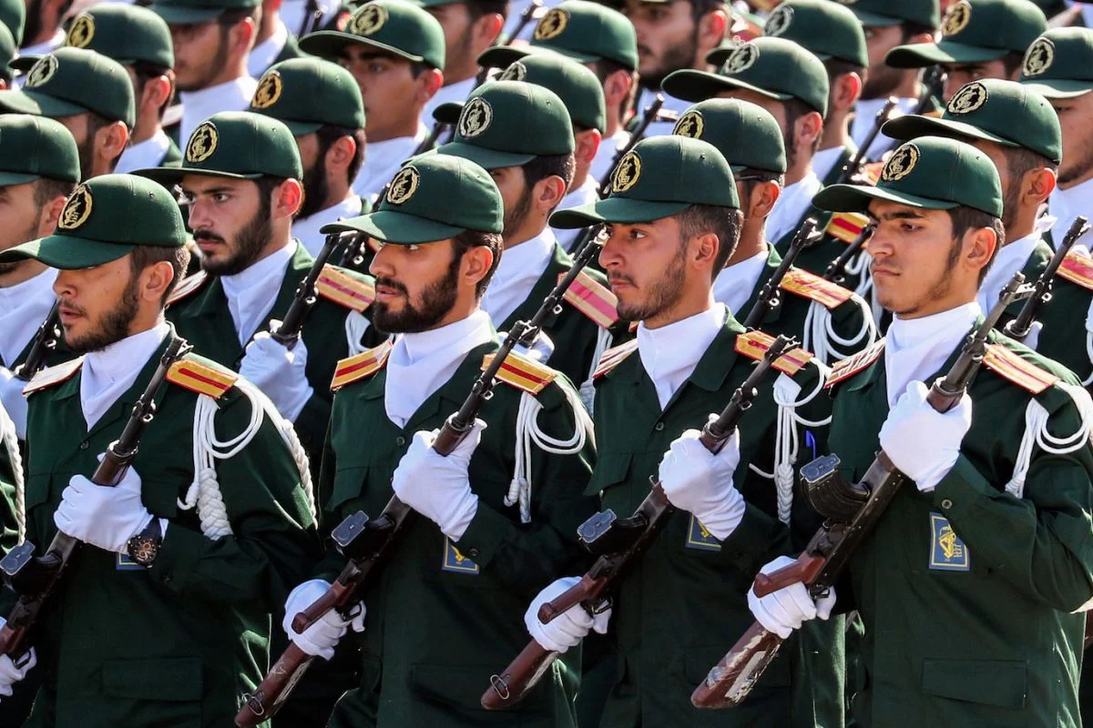 تہران میں حکومت کی تبدیلی کی کوشش کی تو نشانہ اسرائیل کی ایٹمی تنصیبات ہوں گی، ایرانی فوج