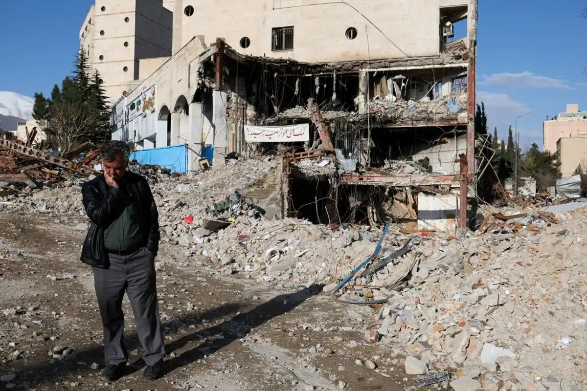 اسرائیل کے ایران کی حکومتی تنصیبات پر تازہ فضائی حملے، شہداء کی تعداد پندرہ سو سے متجاوز