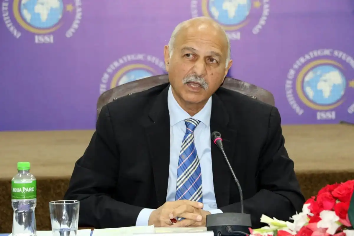 نیتن یاہو شدید زخمی ہیں، ایران پر جوہری ہتھیاروں کے استعمال کا خدشہ ہے، مشاہد حسین