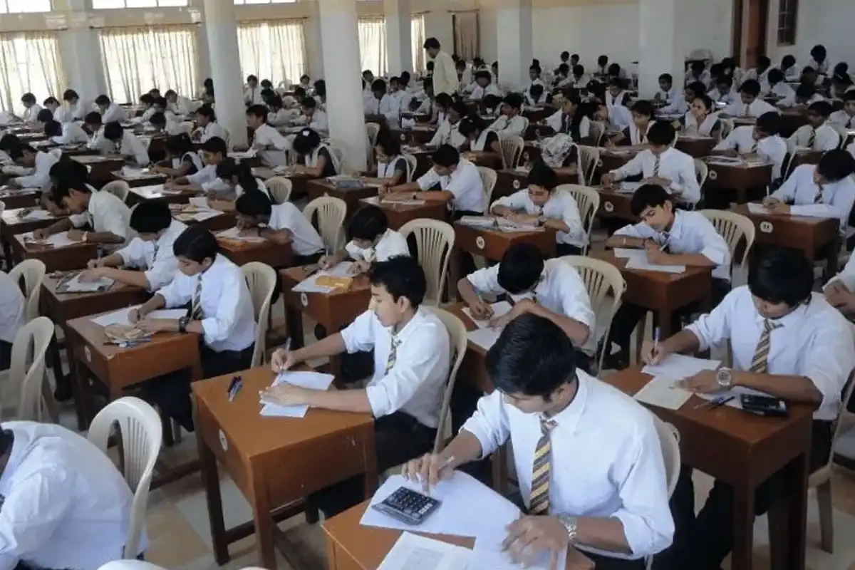 پنجاب میں عملی امتحانات کے نمبروں کا نیا نظام متعارف، سفارش اور رشوت کا راستہ بند