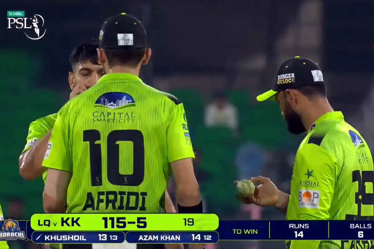 پی سی بی نے بال ٹیمپرنگ کے الزام پر فخر زمان کیخلاف کارروائی کا آغاز کردیا