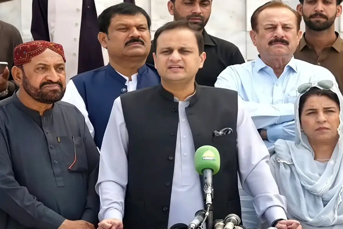 کراچی کی سڑکوں کی مرمت میں پیٹرولیم قیمتیں بڑی رکاوٹ ہیں، میئر کراچی