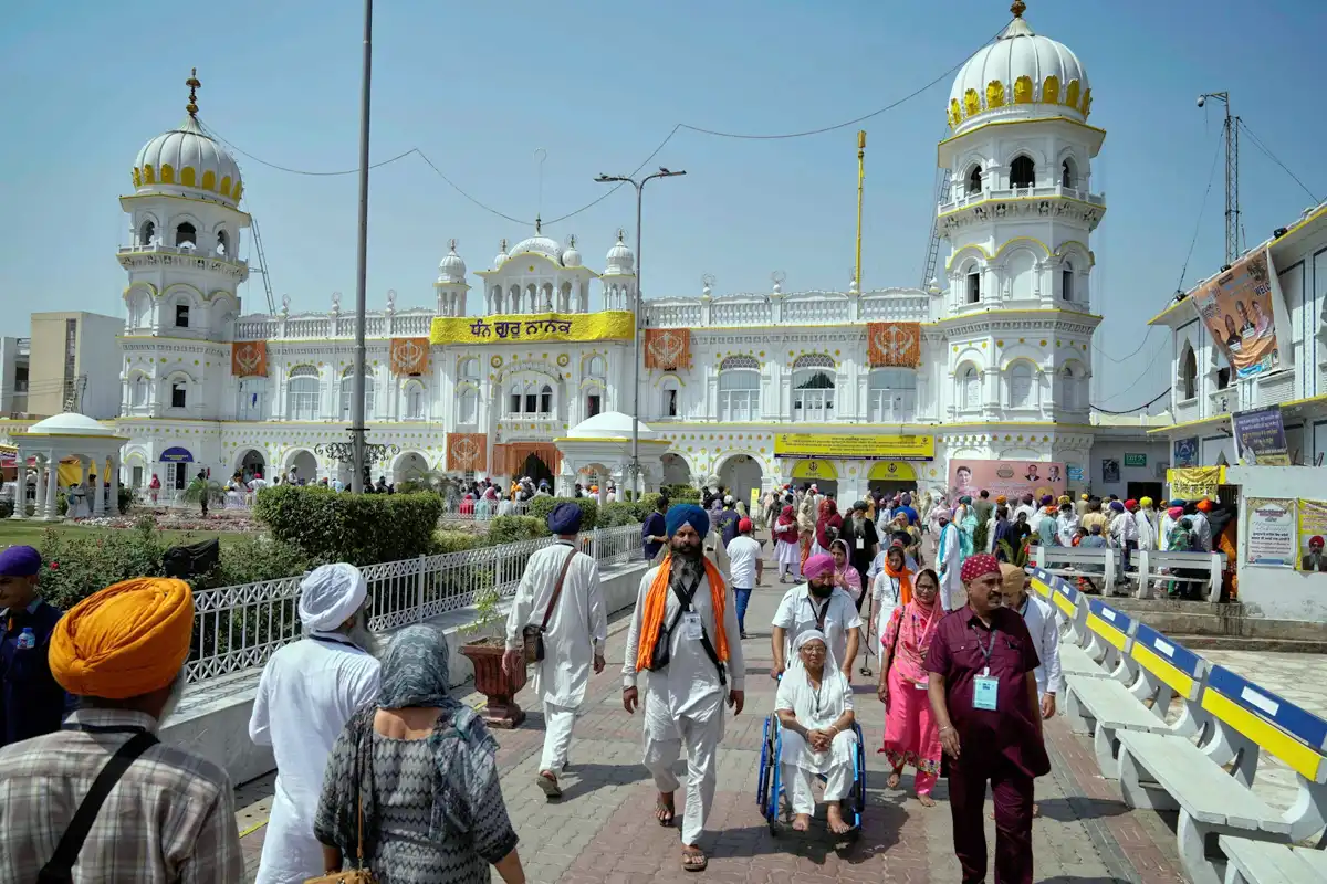 کرتار پور میں بیساکھی میلے کی تیاریاں، سکھ یاتریوں کی آمد شروع