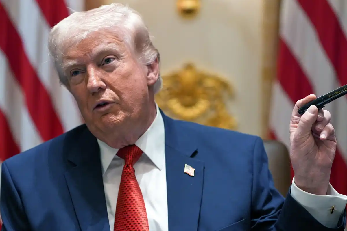 صدر ٹرمپ کا ایران کی توانائی کی تنصیبات پر 10 دن کیلئے حملے روکنے کا اعلان