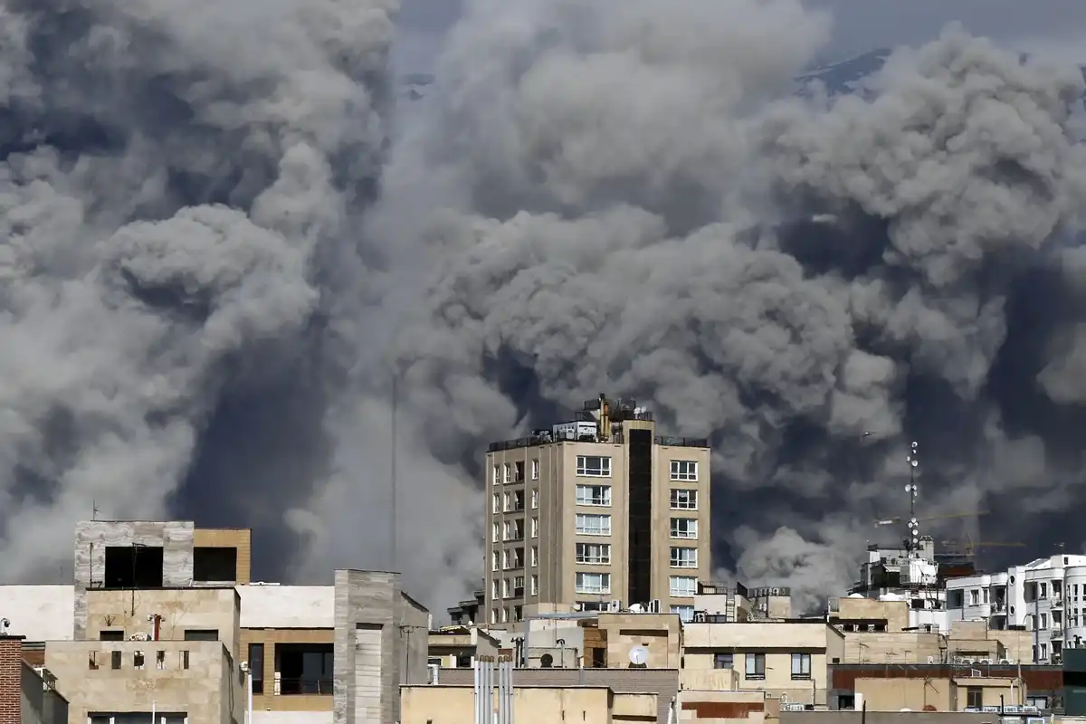 امریکہ اور اسرائیل کے حملوں میں اب تک 555 ایرانی شہید ہوئے : حلال احمر