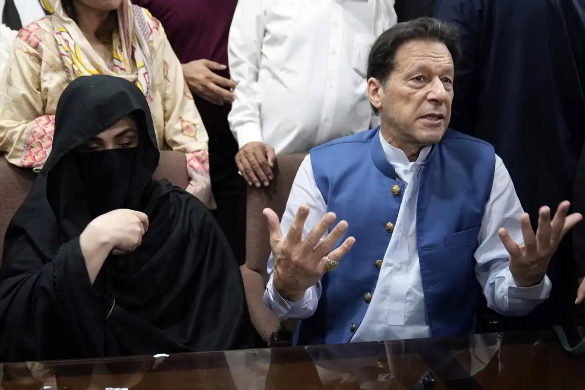 عمران خان اور بشریٰ بی بی کی اپیلوں پر رجسٹرار آفس کے اعتراضات ختم