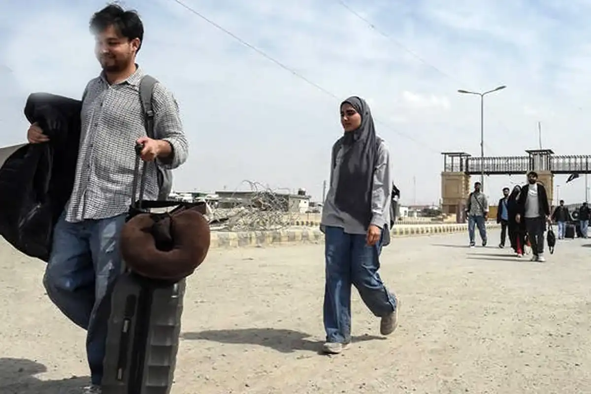 ایران سے پاکستانی شہریوں کی واپسی جاری، مجموعی تعداد پانچ ہزار سے زائد ہوگئی