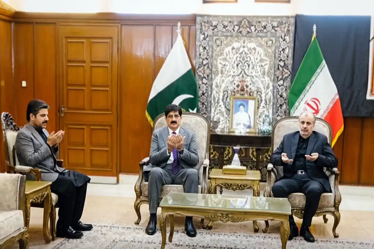 وزیراعلیٰ سندھ کی ایرانی قونصل خانے آمد، آیت اللہ علی خامنہ ای کی شہادت پر تعزیت