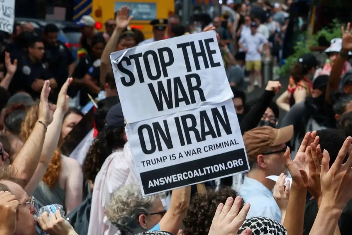 امریکی شہریوں کی اکثریت ایران پر حملے کی مخالف : سروے رپورٹ