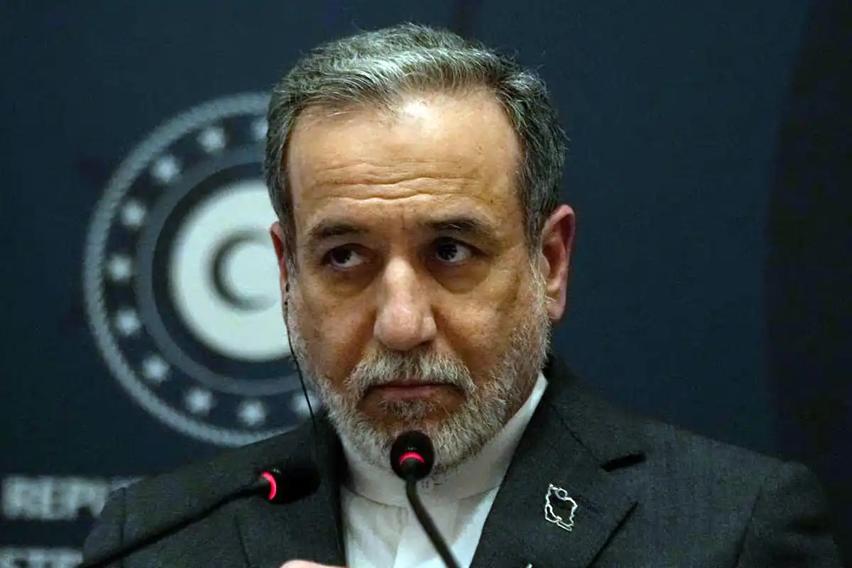 ٹرمپ، اسرائیل کیلئے امریکی اور ایرانی جانوں کی قربانی دے رہا ہے : عباس عراقچی