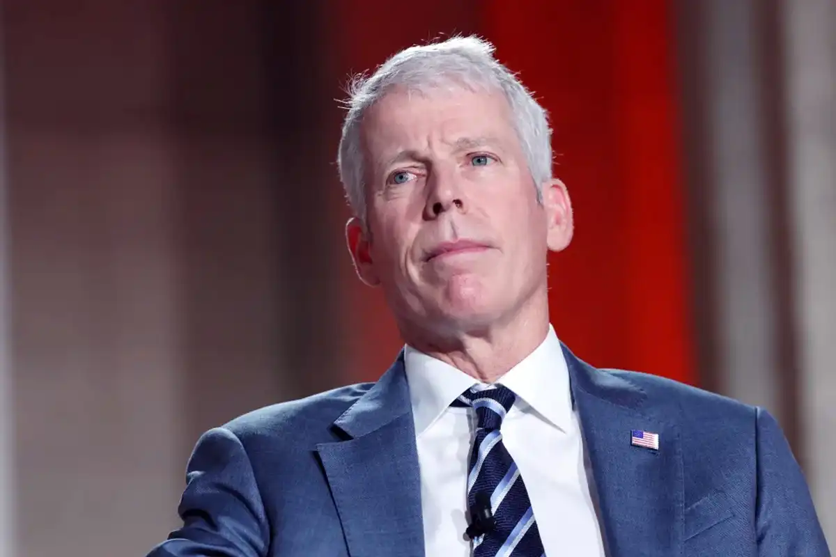 آبنائے ہرمز میں تیل بردار جہازوں کو تحفظ فراہم نہیں کرسکتے، امریکہ کا اعتراف