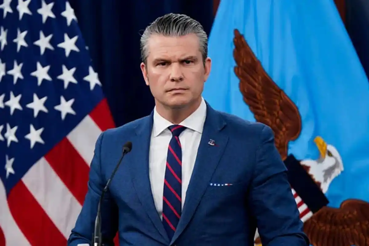 آنے والے دن جنگ کیلئے فیصلہ کُن، ایران کچھ نہیں کر سکے گا؛ امریکی وزیر جنگ