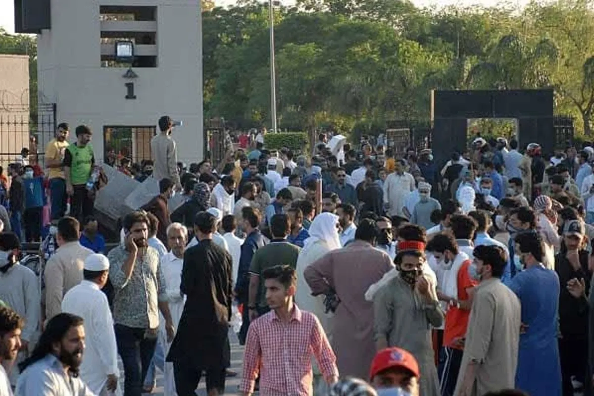 جی ایچ کیو حملہ کیس؛ عمر ایوب، مراد سعید اور ذلفی بخاری سمیت 47 ملزمان کو 10، 10 برس قید کی سزا