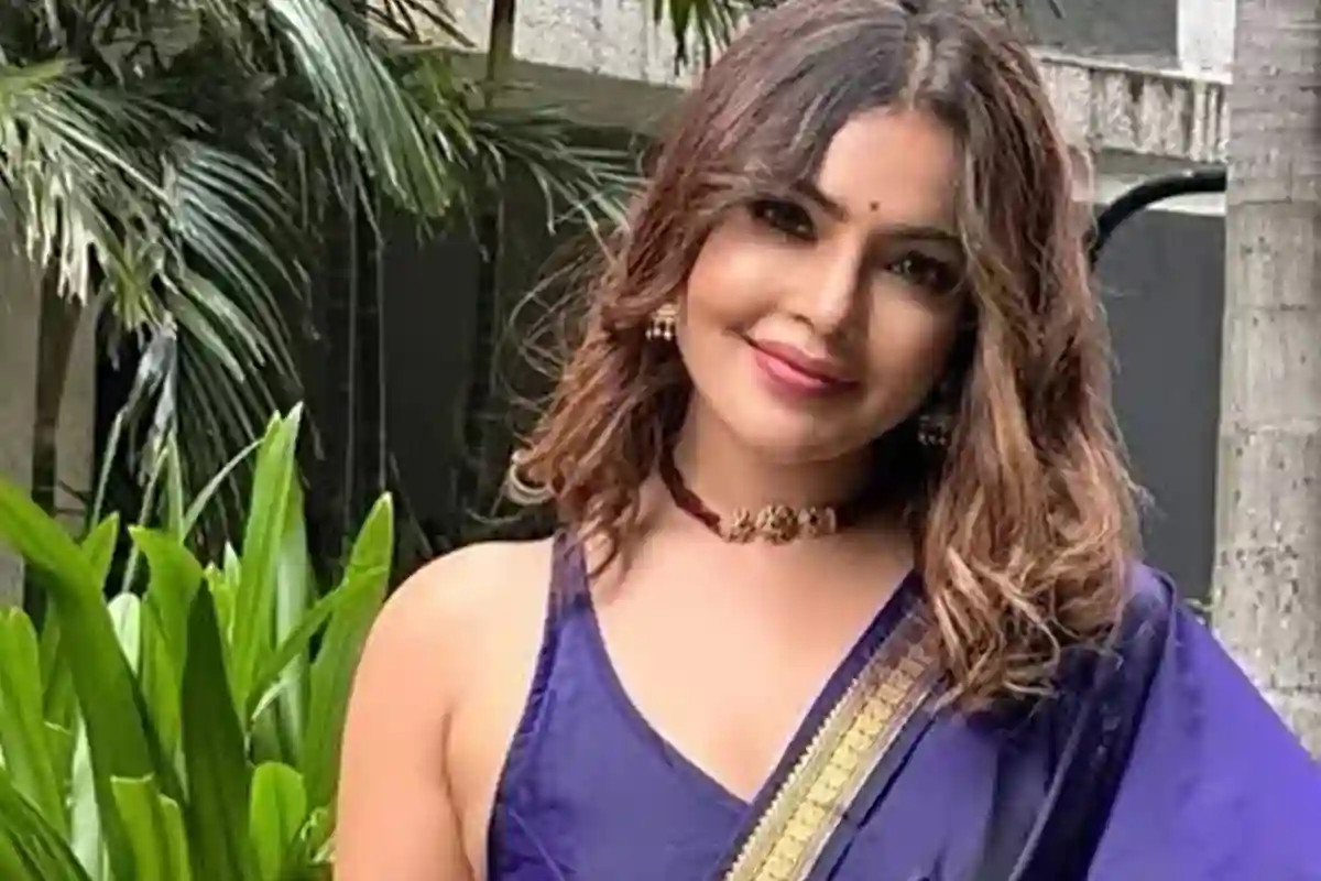 معروف تامل اداکارہ سباشینی بالا اپارٹمنٹ میں مردہ پائی گئیں