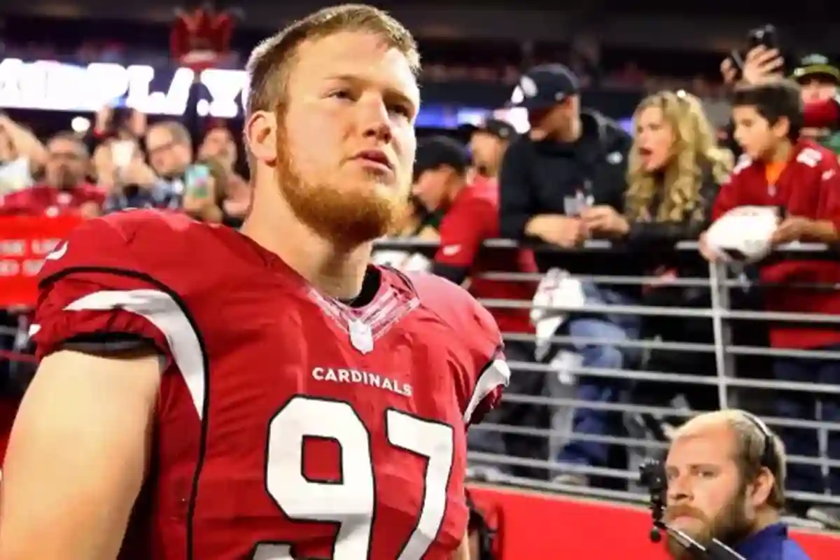 سابق این ایف ایل کھلاڑی جوش ماؤرو 35 برس کی عمر میں چل بسے