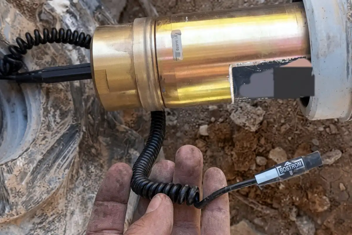 امریکی بنکر شکن 4 بم پاسدارانِ انقلاب کے ہاتھ لگ گئے، 3 تباہ، ایک قابل استعمال حالت میں برآمد