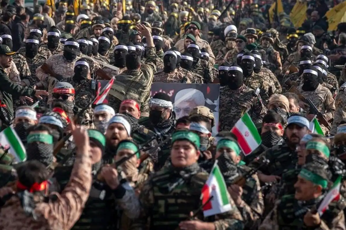 امریکی جارحیت بڑھی تو پورا خطہ جہنم بنا دیں گے، ایرانی فوجی قیادت کا دھمکیوں پر ردعمل