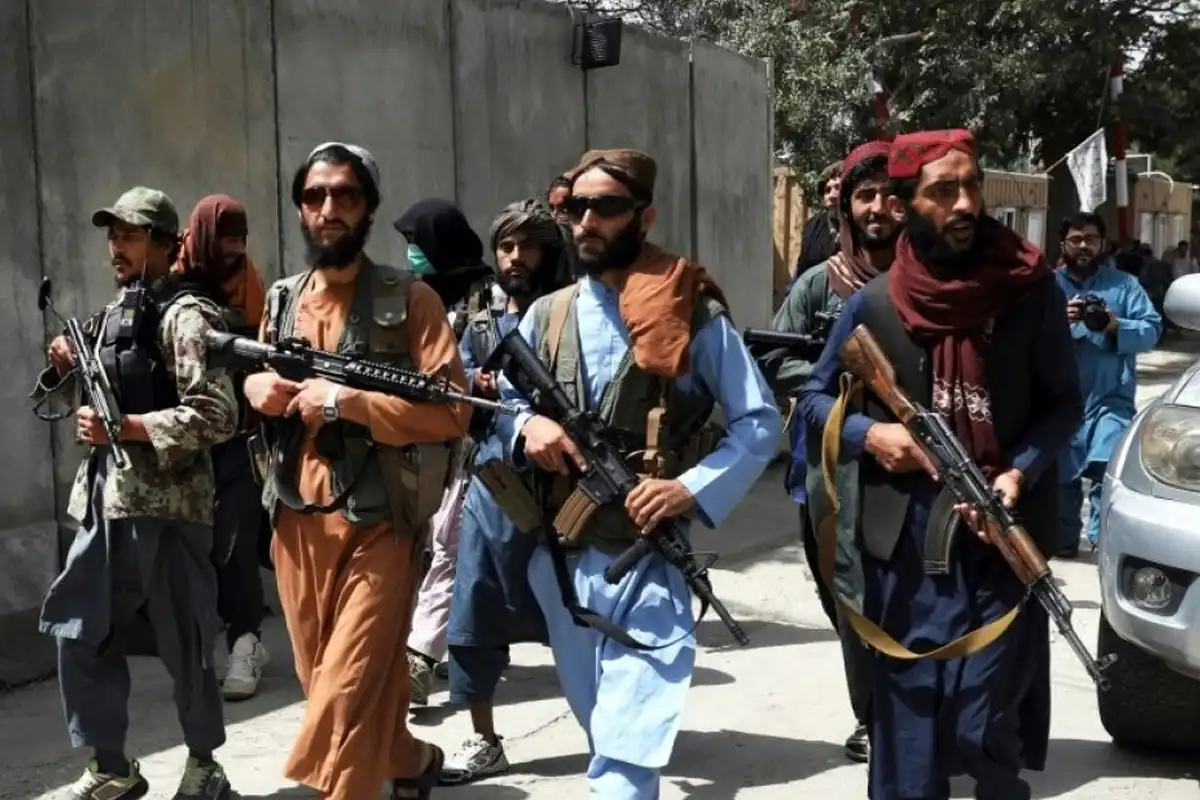 افغانستان میں طالبان کے زیرِ سایہ عالمی دہشت گردوں کے محفوظ ٹھکانے ہیں، عالمی جریدہ