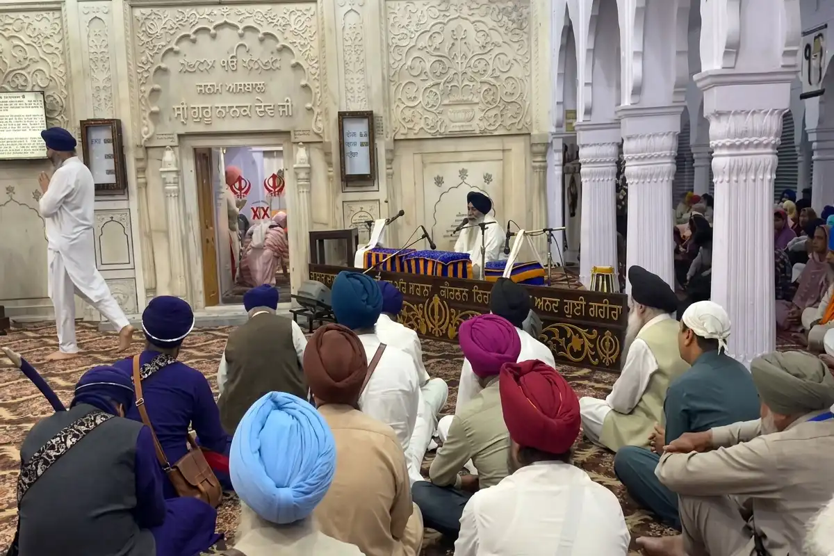 ننکانہ صاحب میں بیساکھی کی تقریبات اختتام پذیر، سکھ یاتریوں کا وزیر اعظم کو نوبل انعام دینے کا مطالبہ