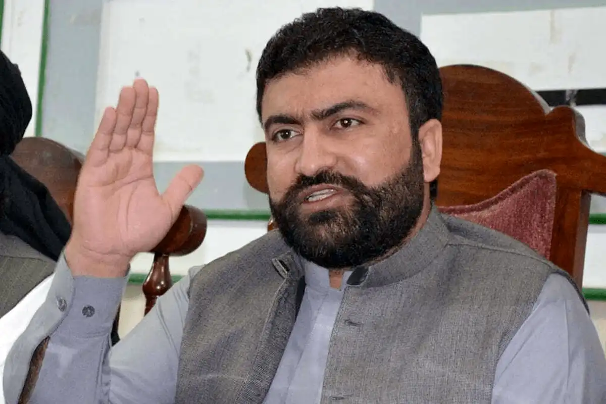 بلوچستان میں پیٹرول کی زائد قیمت وصول کرنے والوں کیخلاف کریک ڈاؤن، ہیلپ لائن قائم