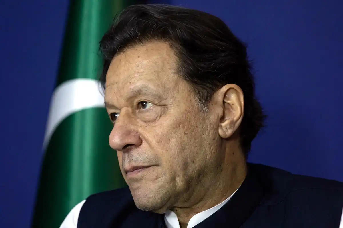 بانی پی ٹی آئی سے