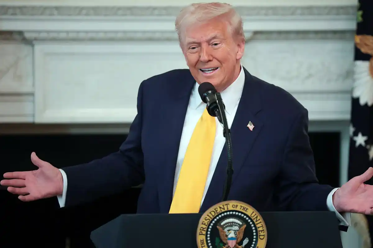 ٹرمپ کی ایران کو تباہی کی دھمکی، معاہدہ کرنے یا نتائج بھگتنے کے لیے دو دن کی مہلت