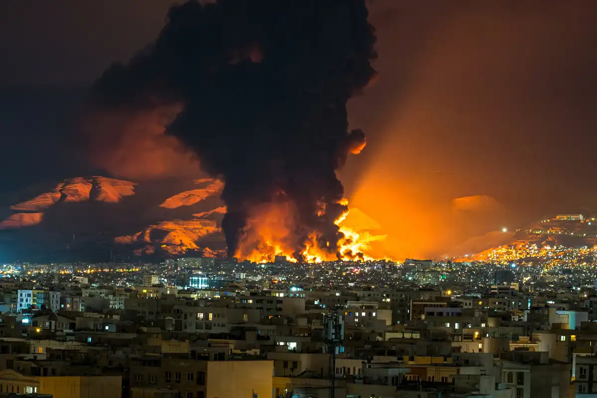 ایران میں دھماکوں