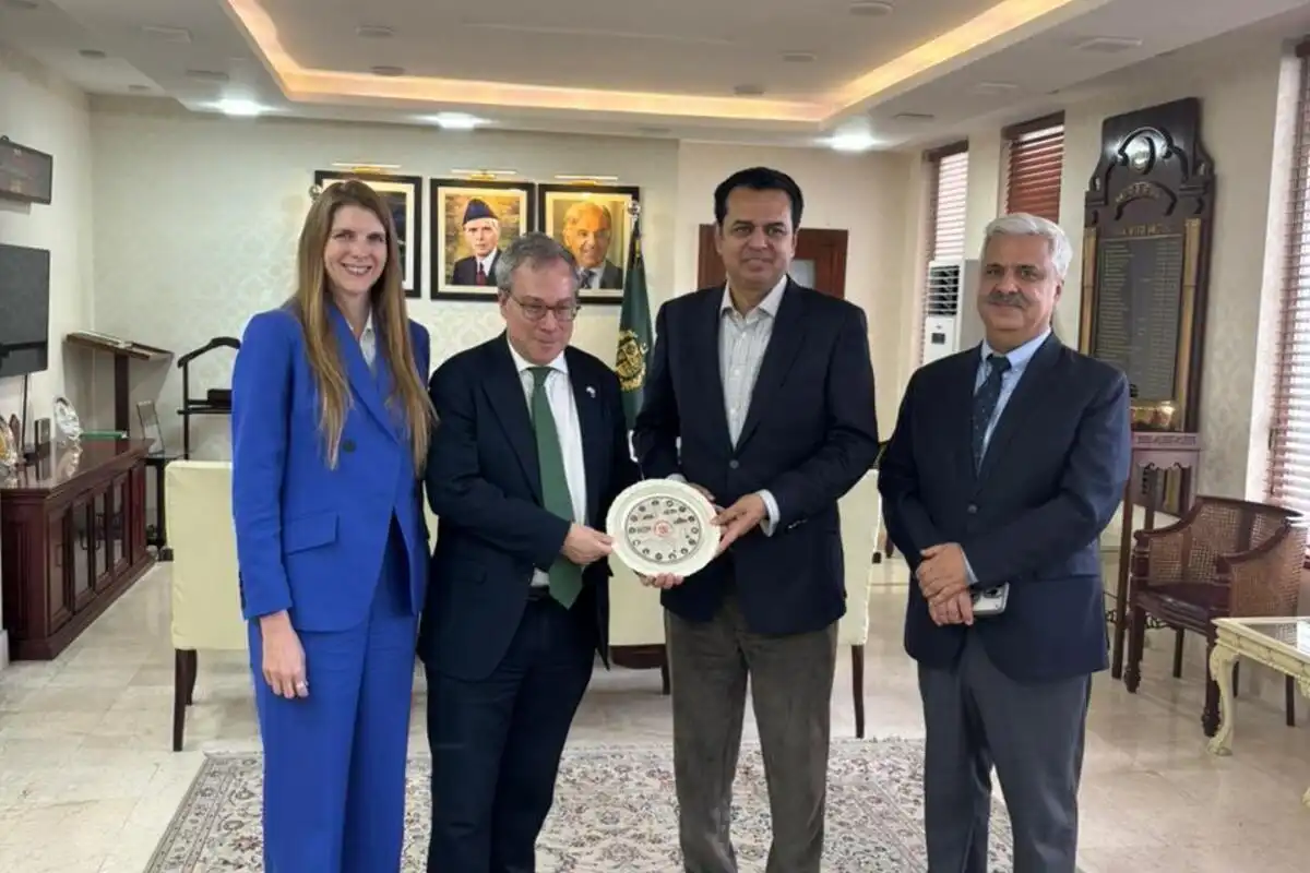 برطانوی ڈی جی پولیٹیکل ایڈ لیویلن کا دورہ اسلام آباد، سکیورٹی و معاشی تعاون بڑھانے پر زور