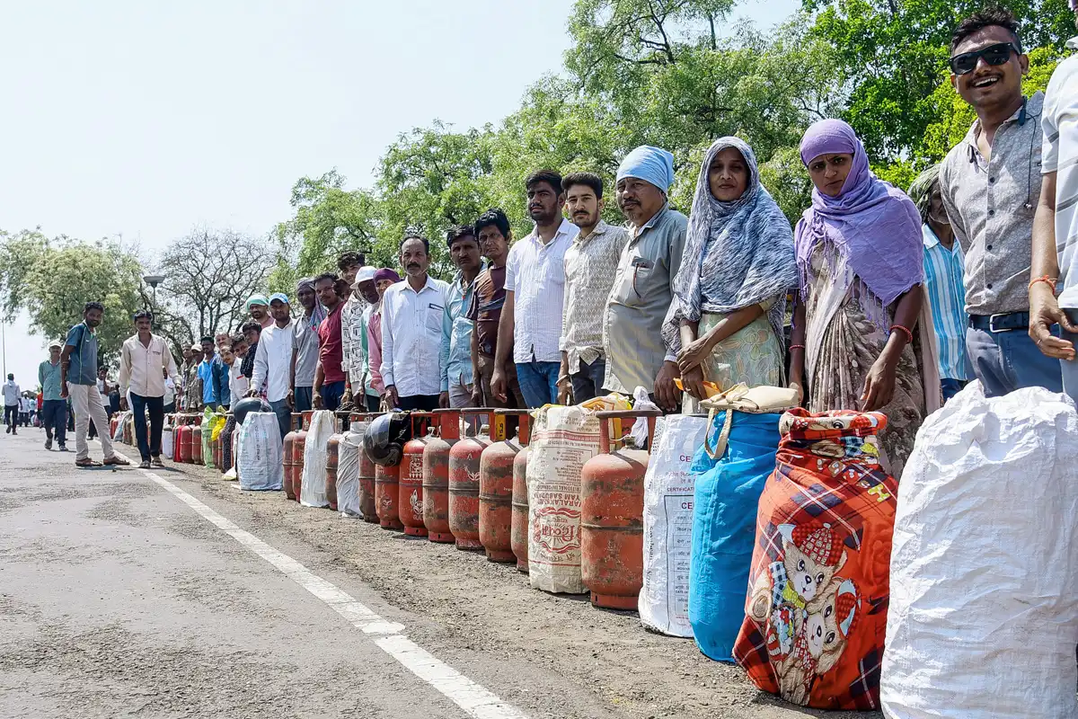 بھارت تاریخ کے بدترین توانائی اور معاشی بحران کا شکار ہے، عالمی میڈیا
