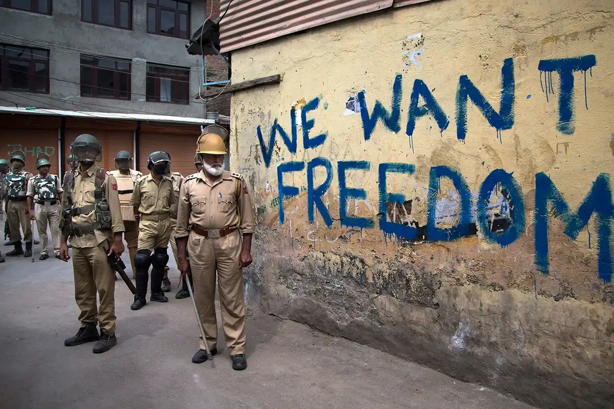 بھارت کی پہلگام فالس فلیگ آپریشن کی آڑ میں کشمیری مسلمانوں کیخلاف کارروائیاں