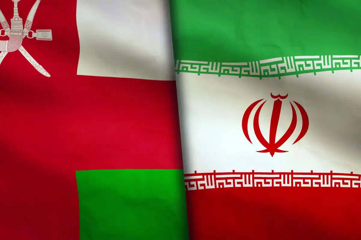 ایران اور عمان کو آبنائے ہرمز سے گزرنے والے جہازوں سے فیس وصول کرنے کی اجازت