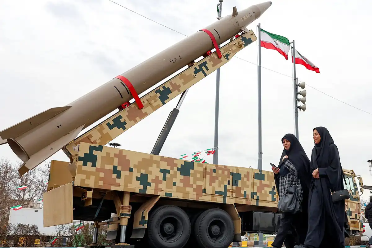 ایران کے کویت، بحرین اور امارات میں امریکی تنصیبات پر حملے، اسرائیل کے دفاعی مراکز پر ضرب