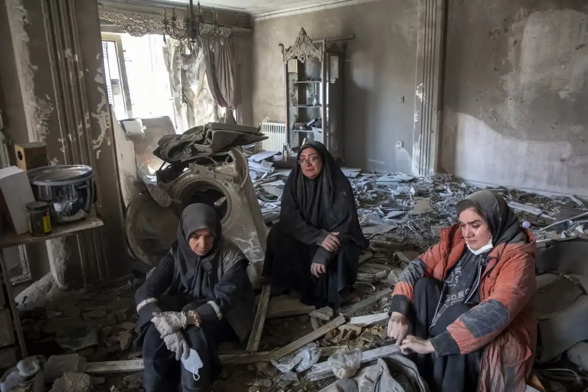 ایران میں شہداء کی تعداد 2 ہزار سے متجاوز، سینکڑوں اسکول، کاروبار اور رہائشی عمارتیں تباہ