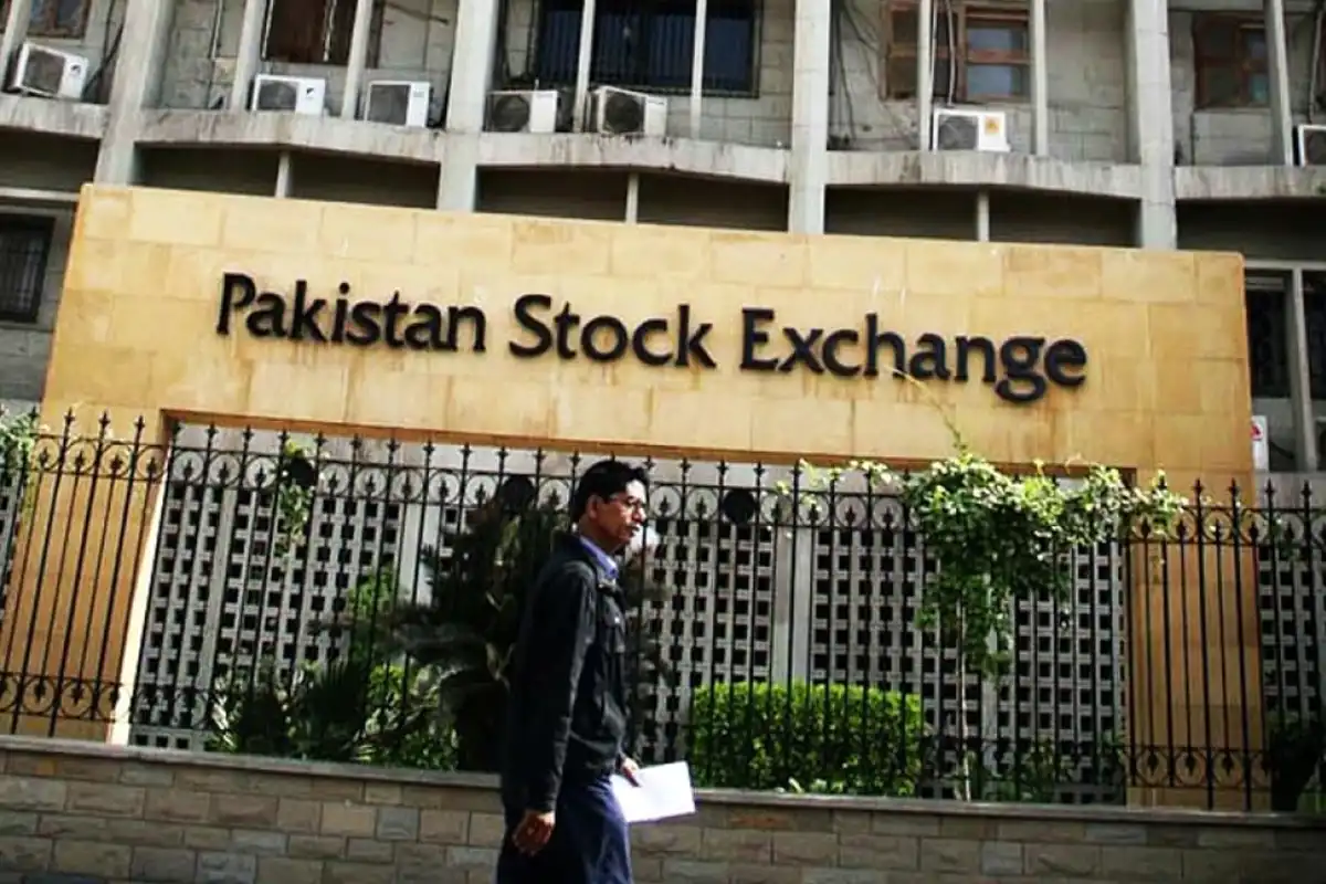 پاکستان اسٹاک ایکسچینج میں تاریخی تیزی، انڈیکس 1 لاکھ 53 ہزار سے متجاوز