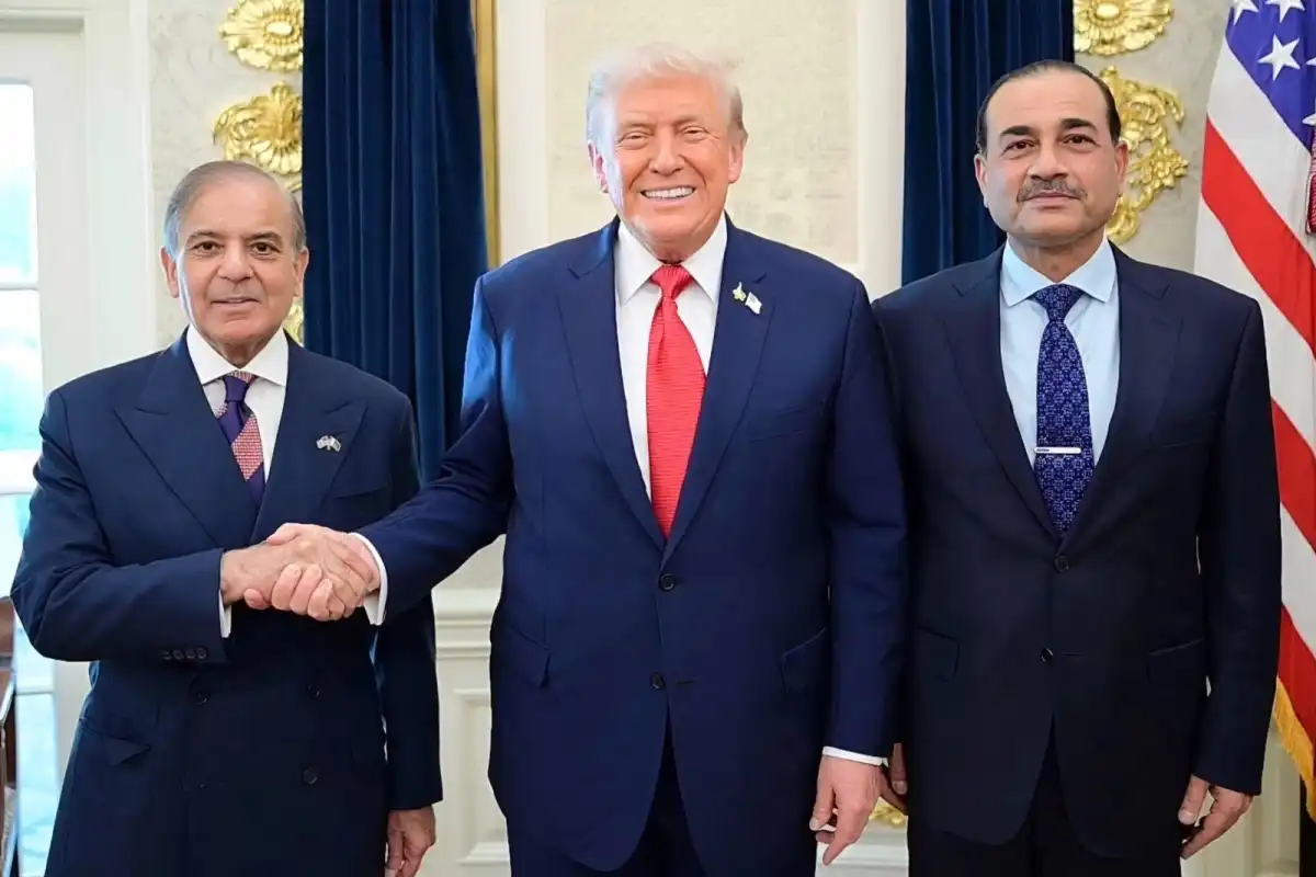 پاکستان کی کامیاب سفارتی حکمت عملی، ٹرمپ کے پسندیدہ فیلڈ مارشل اور ثالثی کا کردار