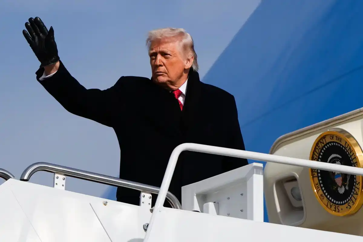 صدر ٹرمپ ایران پر فضائی حملے دوبارہ شروع کرنے پر غور کر رہے ہیں، وال اسٹریٹ جرنل