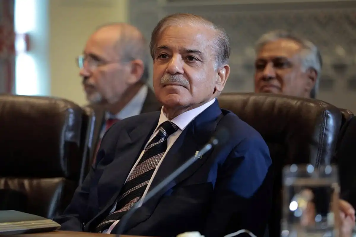 وزیر اعظم کی واشنگٹن فائرنگ واقعے کی مذمت، صدر ٹرمپ کی خیریت پر اظہارِ اطمینان