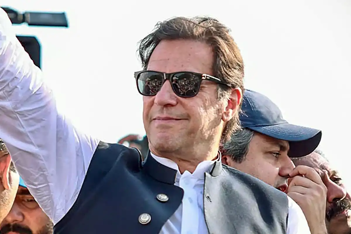 بانی پی ٹی آئی کو پمز اسپتال میں آنکھ کا انجیکشن لگا دیا گیا، حالت مستحکم