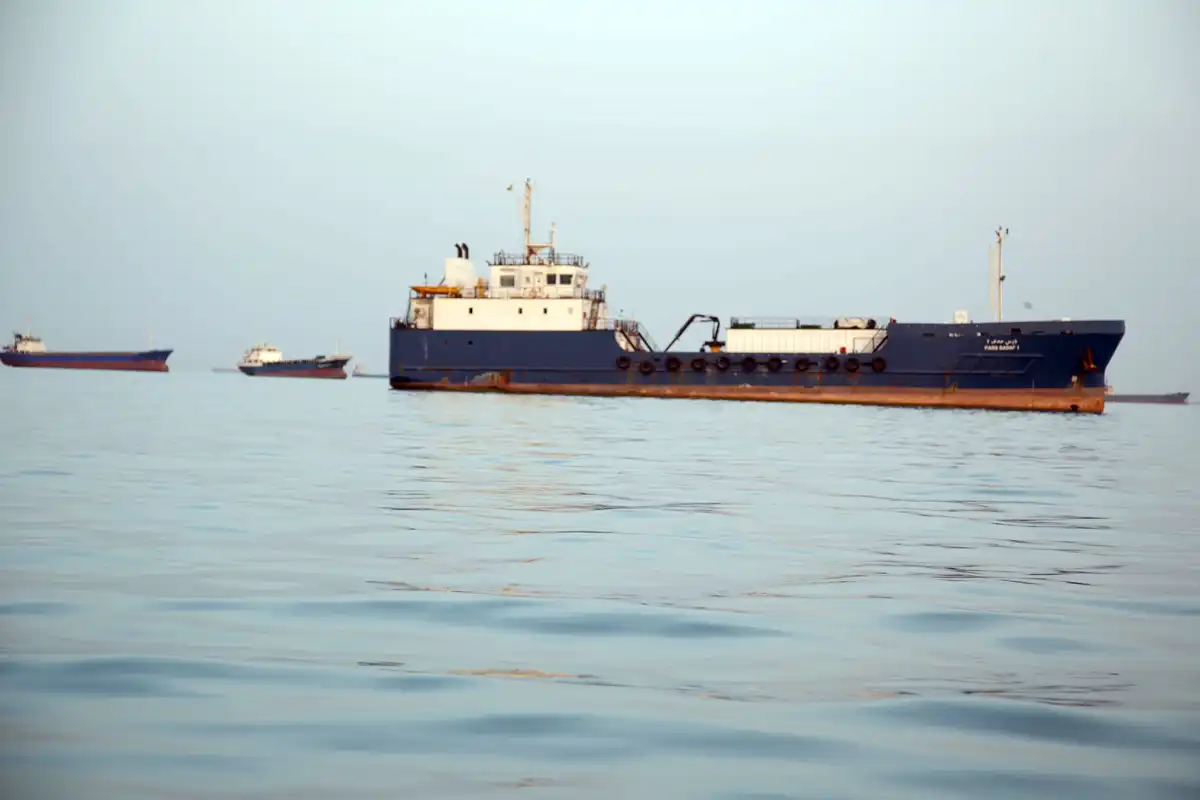 امریکہ نے ایرانی تیل لے جانے والے دو بحری جہازوں کو قبضے میں لے لیا
