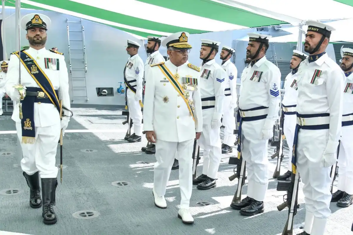 پی این ایس خیبر کی انٹری، پاکستان نیوی کی اسٹریٹجک صلاحیت میں بڑا اضافہ