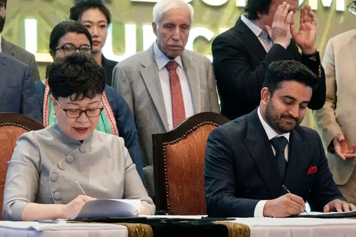 چین کی بڑی ٹیکنالوجی کمپنی کا پاکستان میں ڈیجیٹل اکنامی ہیڈکوارٹر کا باضابطہ افتتاح
