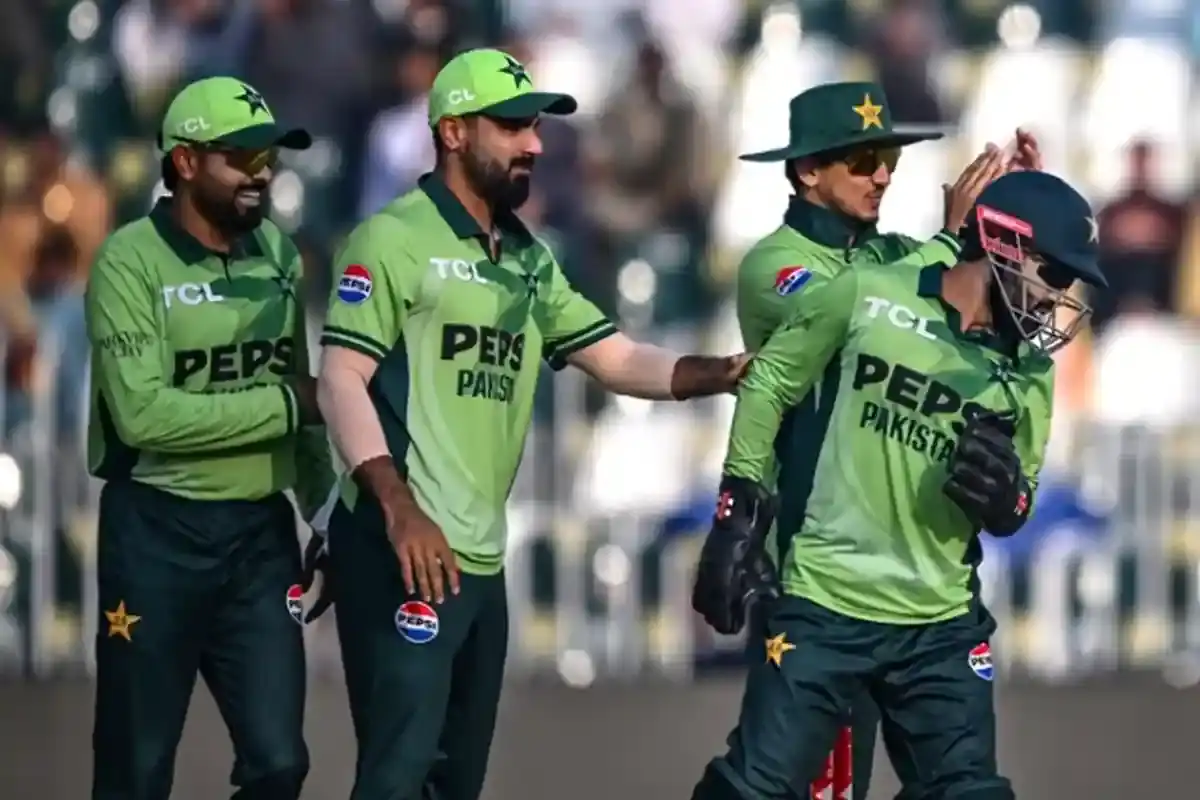 فہیم اشرف اور طلعت حسین آسٹریلیا کیخلاف سیریز سے باہر، بابر اعظم اور فخر زمان کی واپسی متوقع