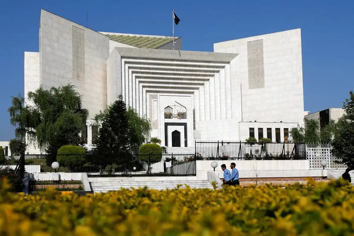 سپریم کورٹ اور وفاقی آئینی عدالت ایک دوسرے کے ماتحت نہیں، فیصلہ جاری