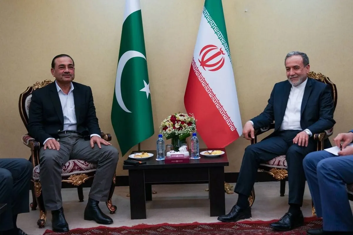 امریکا ایران مذاکرات؛ فیلڈ مارشل عاصم منیر کی تہران میں عباس عراقچی سے ملاقات
