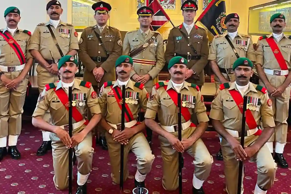 پاک فوج نے برطانیہ میں انٹرنیشنل پیس اسٹکنگ مقابلہ 2026 جیت لیا