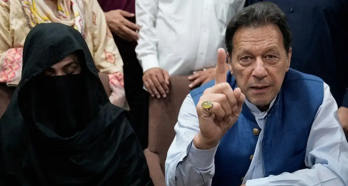 190 ملین پاؤنڈ کیس: بانی پی ٹی آئی اور بشریٰ بی بی نے سزا معطلی کیلئے سپریم کورٹ سے رجوع کرلیا