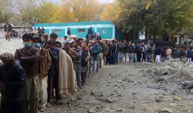 گلگت بلتستان اسمبلی کی 24 نشستوں کے لیے پولنگ جاری، ووٹرز کا بھرپور جوش و خروش
